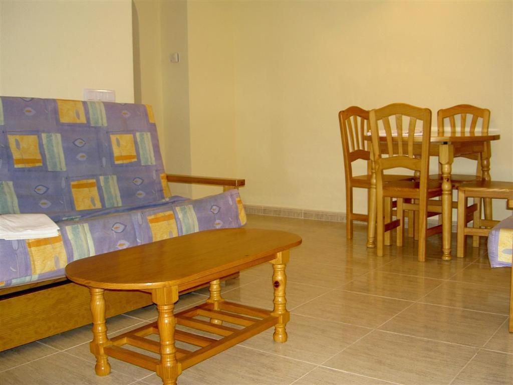 Apartamentos Turisticos Puerto Tomas Maestre La Manga del Mar Menor Exterior photo